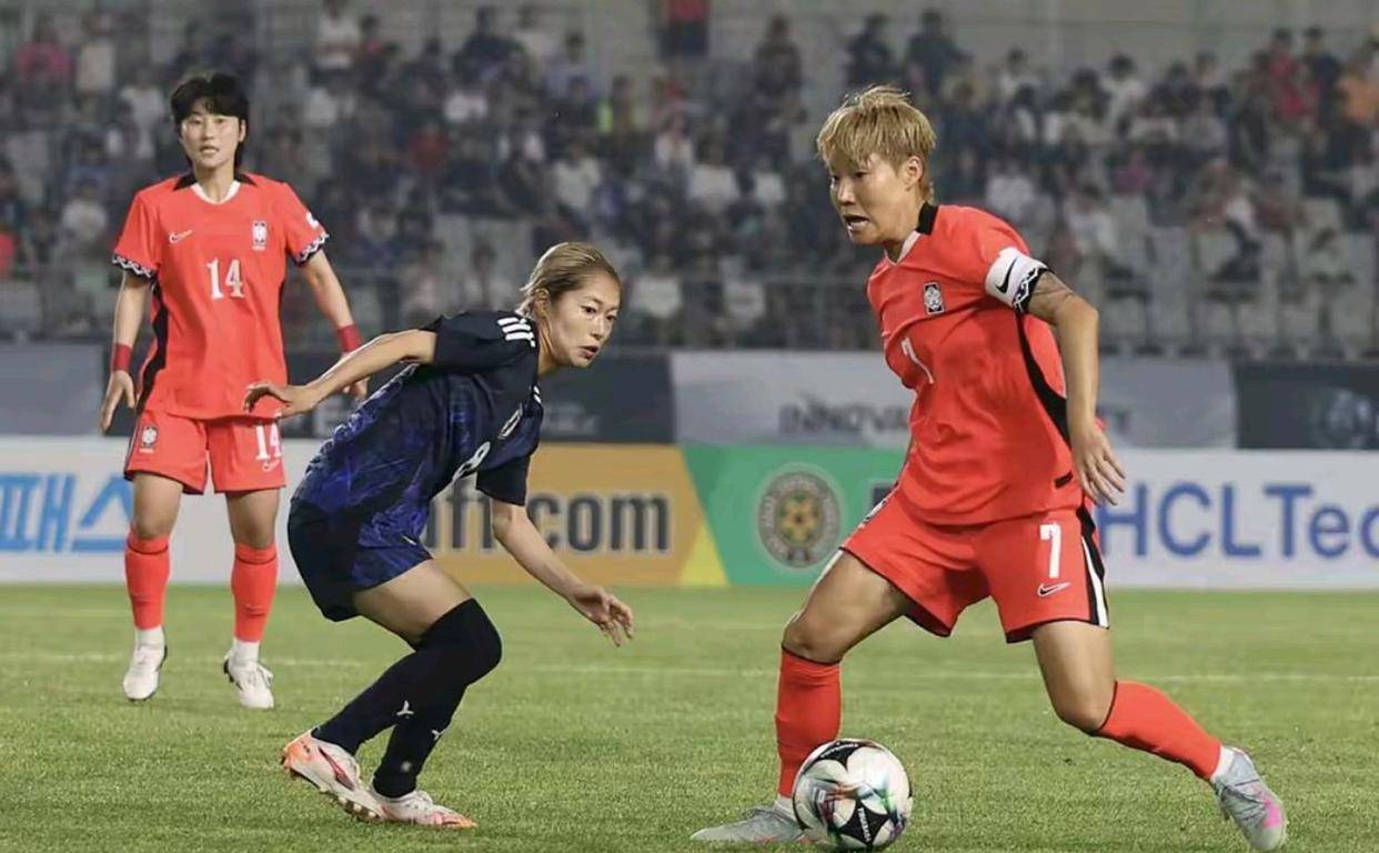 韩国女足比赛中,泰国队表现出色 韩国女足比赛中,泰国队表现出色