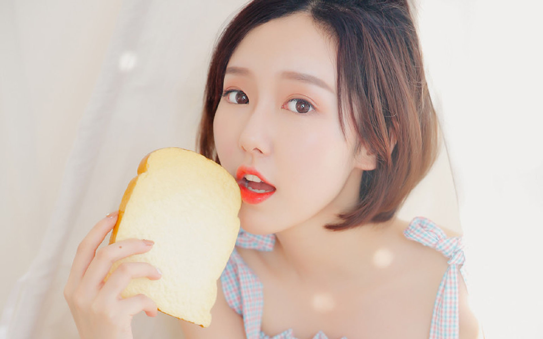 慈善赛战报,拉什福德连珠炮击溃洪都拉斯,塞维利亚主场大捷