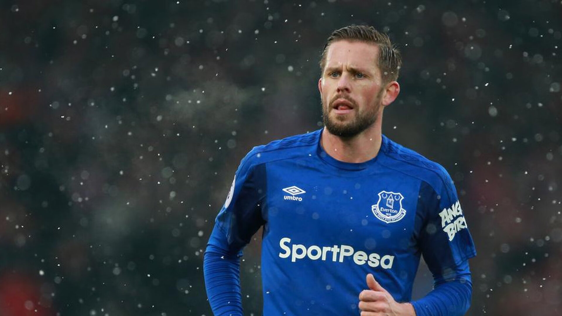 拉亚独造三球演绎沙漠风暴,沙特3-0伊朗背后的体育外交突围