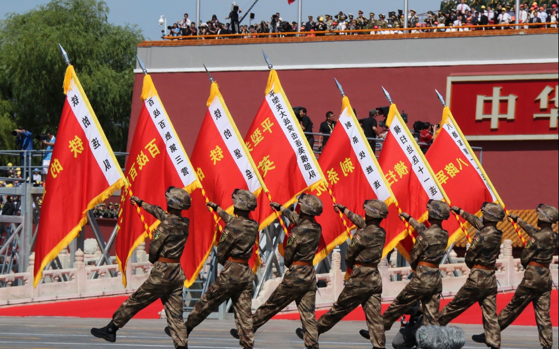 逆转夜与新王加冕,当拉梅洛在终场哨响时接管了季后赛